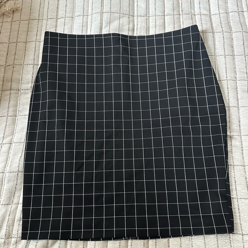 Express Black and White Grid Pencil Skirt